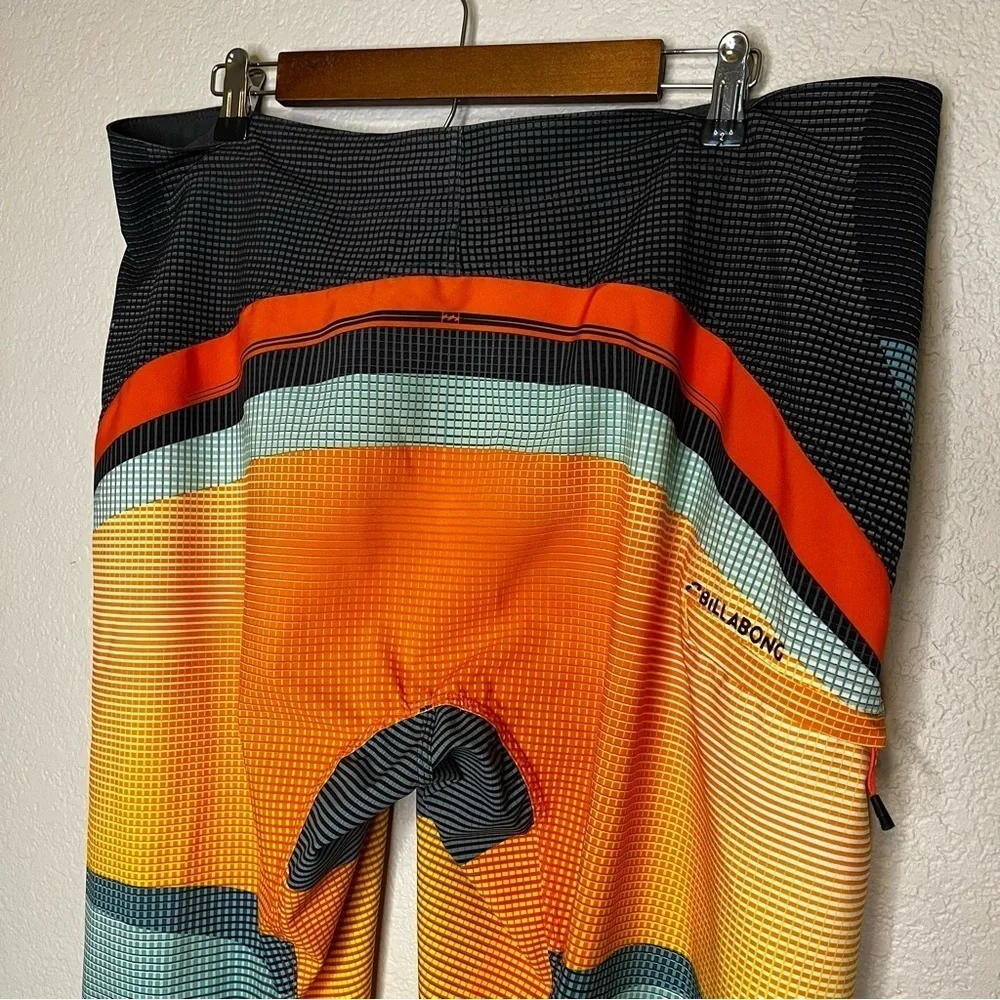 Billabong Platinum X Men's Bright Colors Swim Surf Shorts Size 38